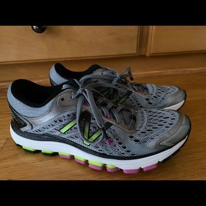 New Balance 1260v7 Running Shoes